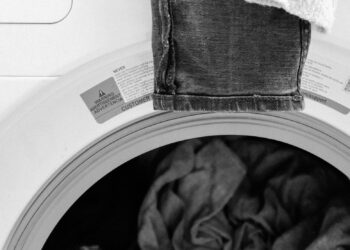 nare geur uit je wasmachine